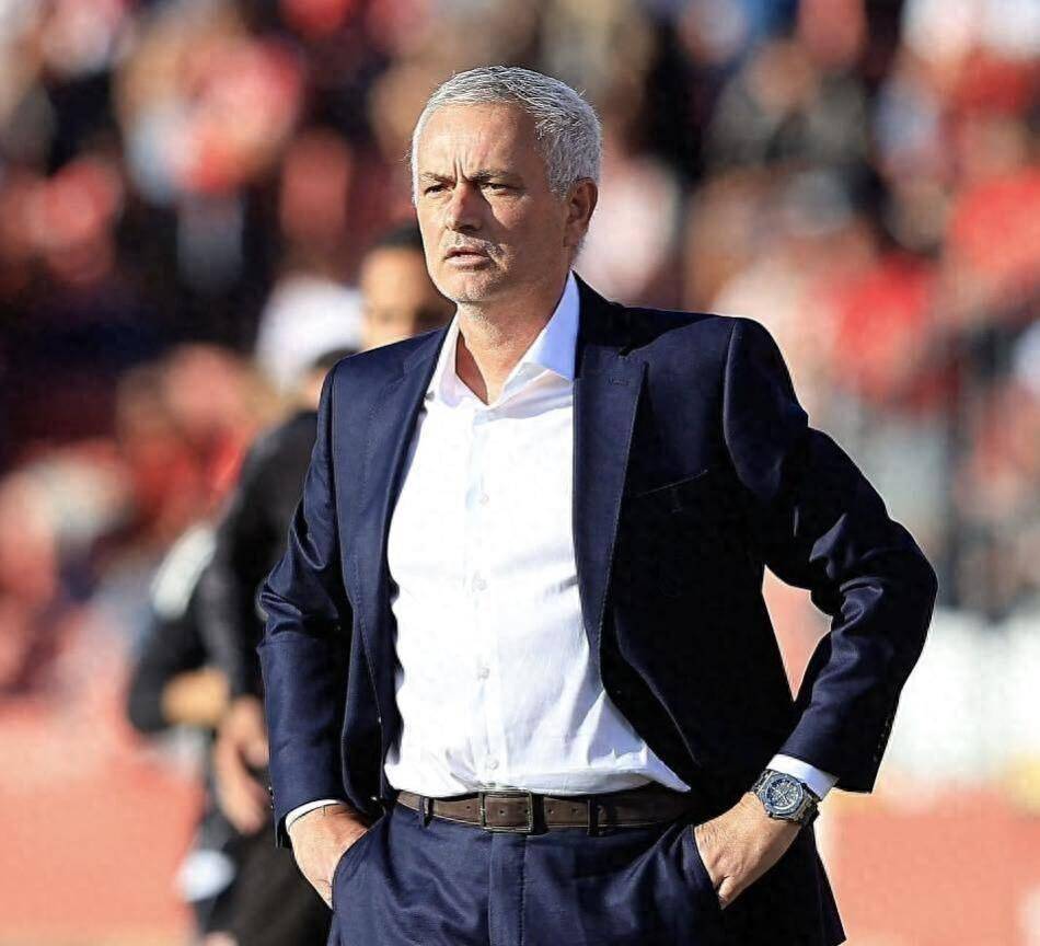 帕夫利季斯7点球救不了本菲卡！穆帅战术板被批：20年前的战术打不动现代足球